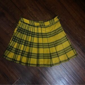 Like New Clueless School Girl Yellow Plaid Skirt Pleated Size Small